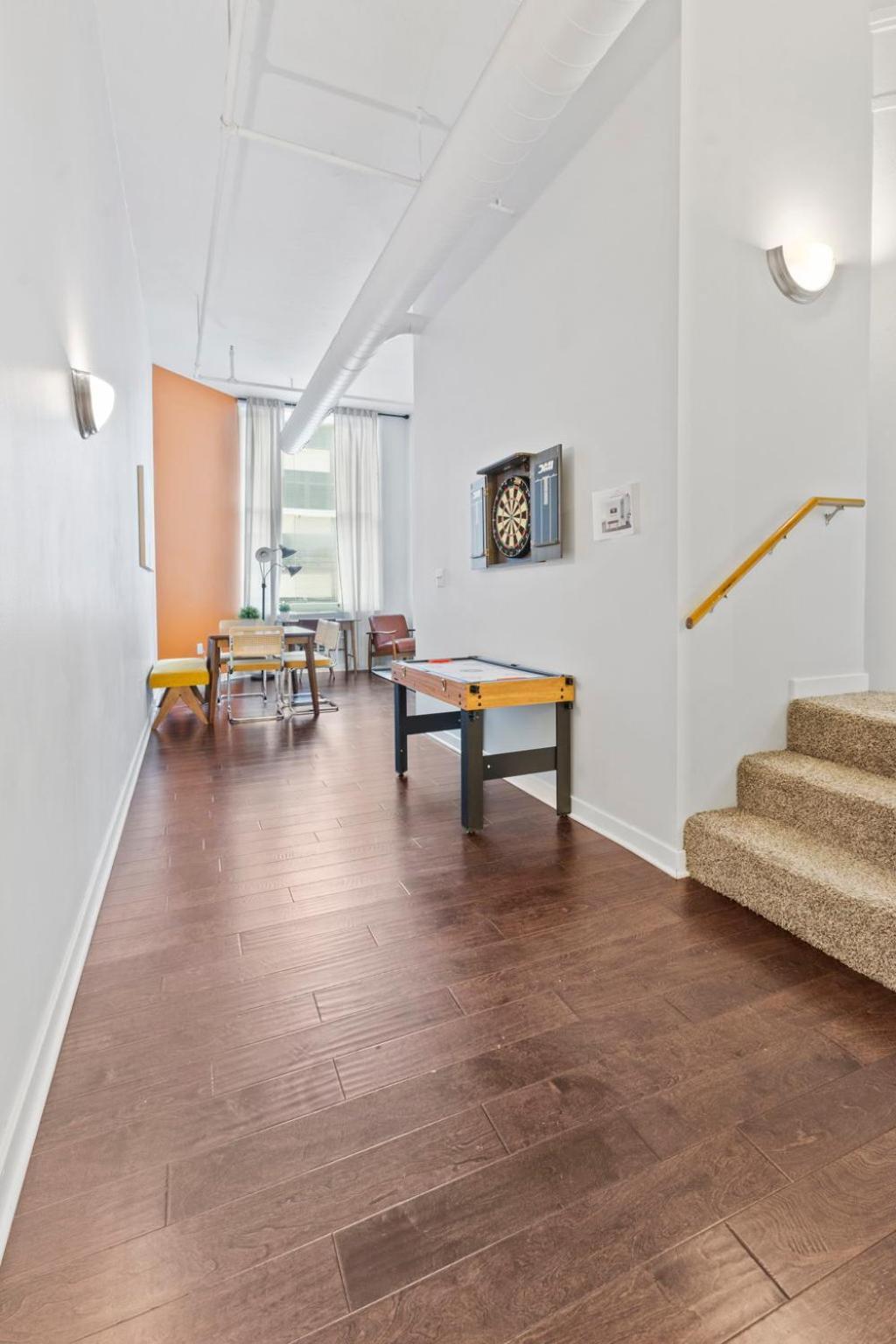 Indy Urban Stay - Skywalk Access - Convention Center - Sleeps7 印第安納波利斯 外观 照片