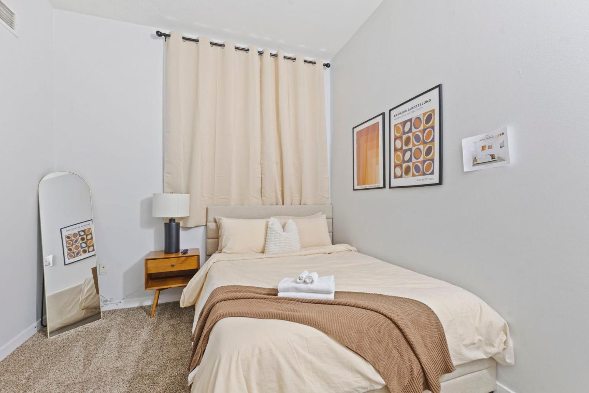 Indy Urban Stay - Skywalk Access - Convention Center - Sleeps7 印第安納波利斯 外观 照片